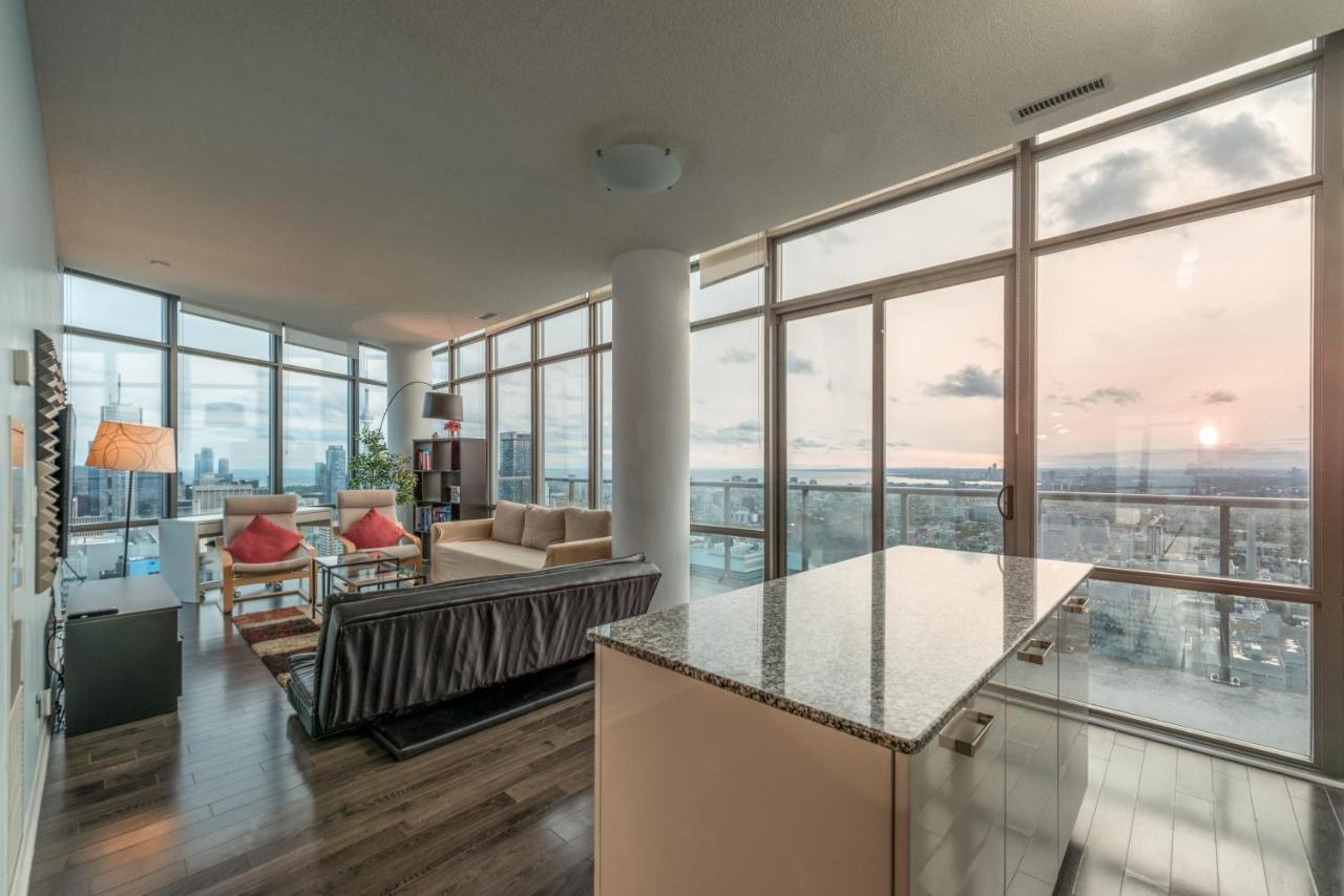 Unbelievable Penthouse View With 3 Bedrooms Toronto Exteriér fotografie