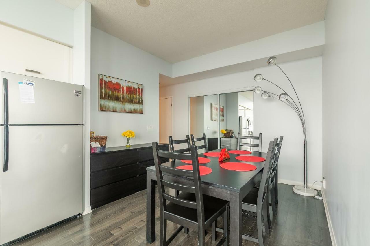 Unbelievable Penthouse View With 3 Bedrooms Toronto Exteriér fotografie