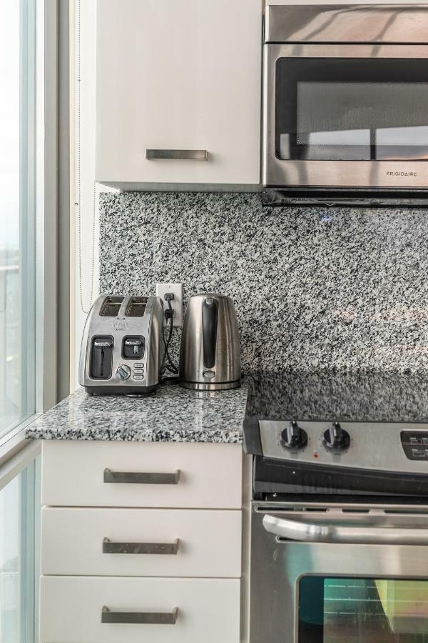 Unbelievable Penthouse View With 3 Bedrooms Toronto Exteriér fotografie